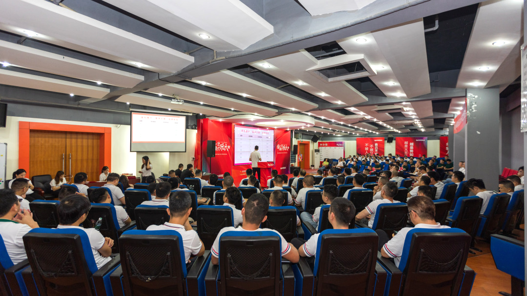 LANDSx金九銀十|利家居瓷磚金九銀十無界增長復盤總結(jié)會暨頒獎大會圓滿舉行！